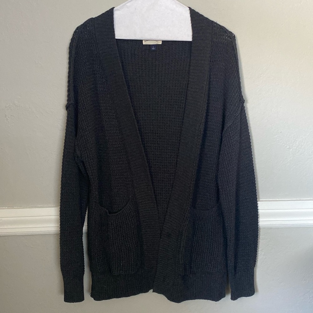 Universal Thread Women’s size S Dark Gray Cardigan